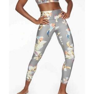 Athleta Elation Paradise 7/8 Tights Grey Tropical Floral Size XS